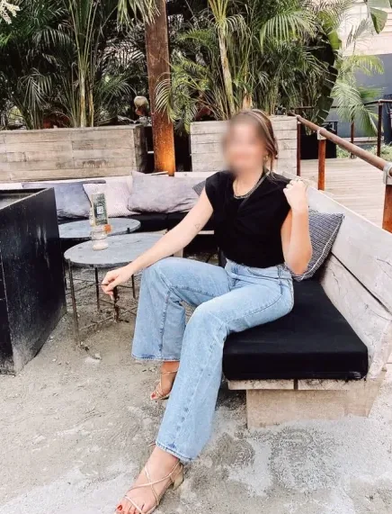 Katrin, 28