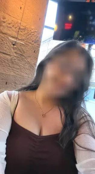 Linda, 24