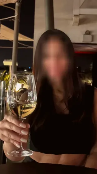 Neele, 40
